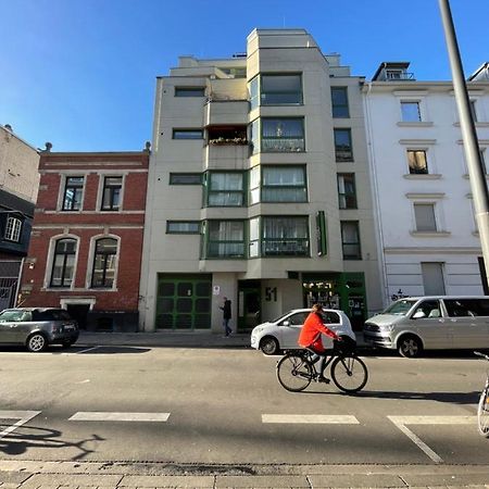 Modernes Appartement In Der Innenstadt Colónia Exterior foto