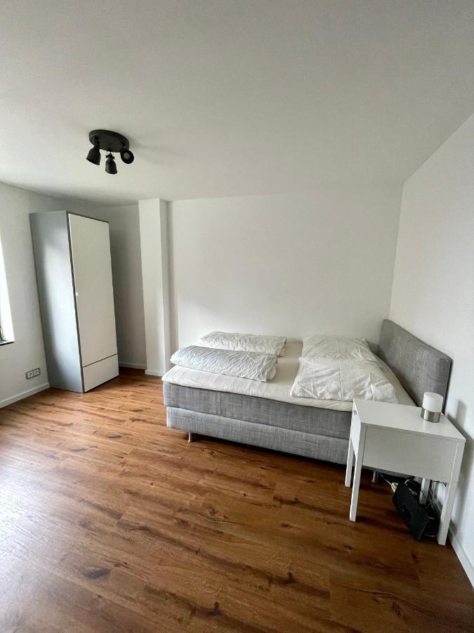 Modernes Appartement In Der Innenstadt Colónia Exterior foto