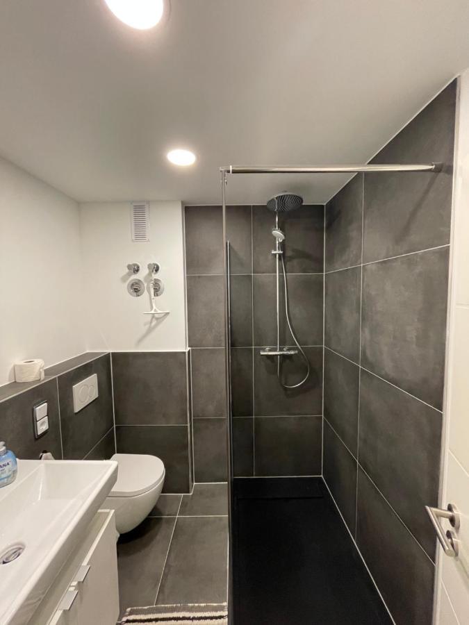 Modernes Appartement In Der Innenstadt Colónia Exterior foto
