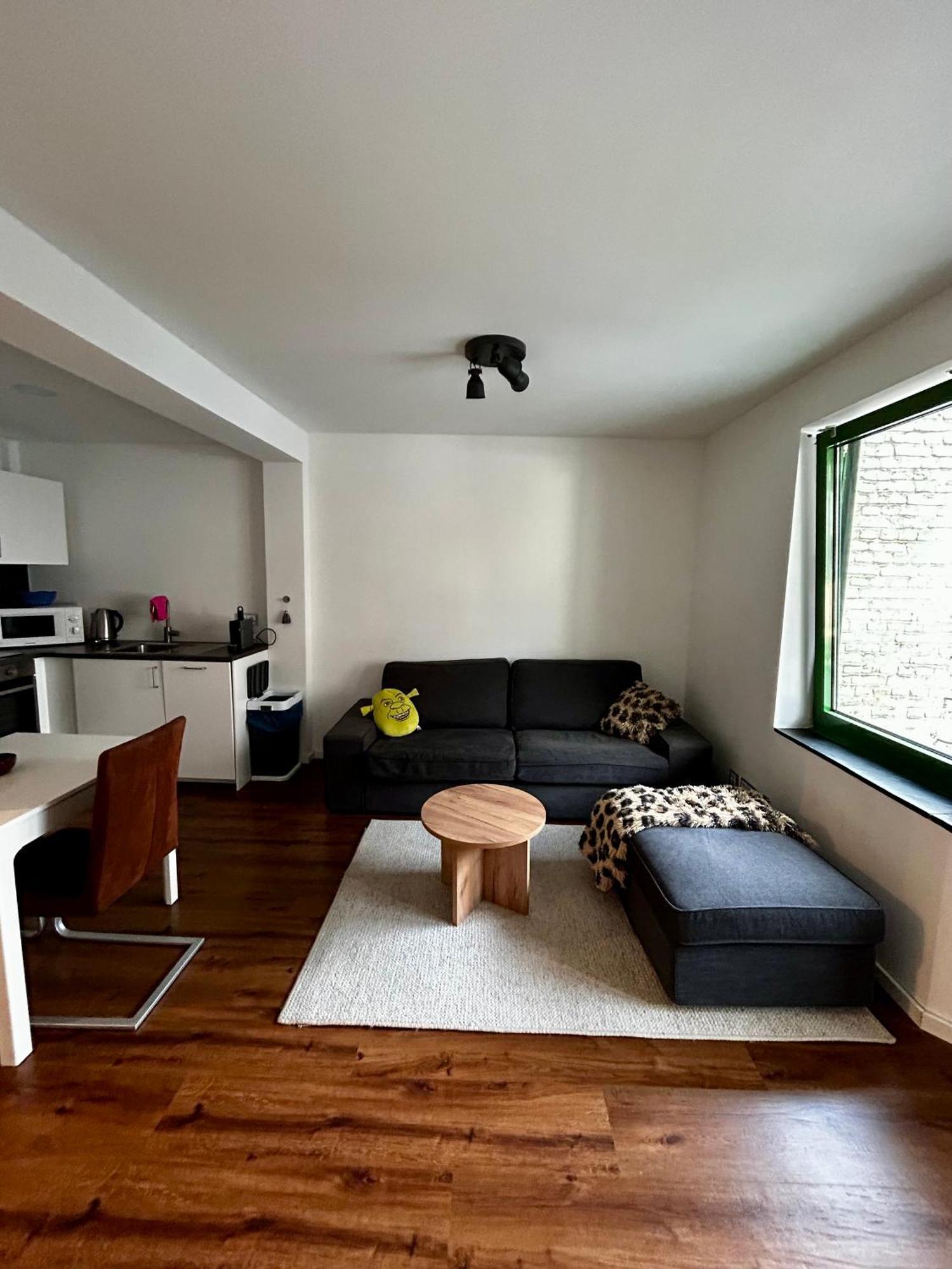Modernes Appartement In Der Innenstadt Colónia Exterior foto